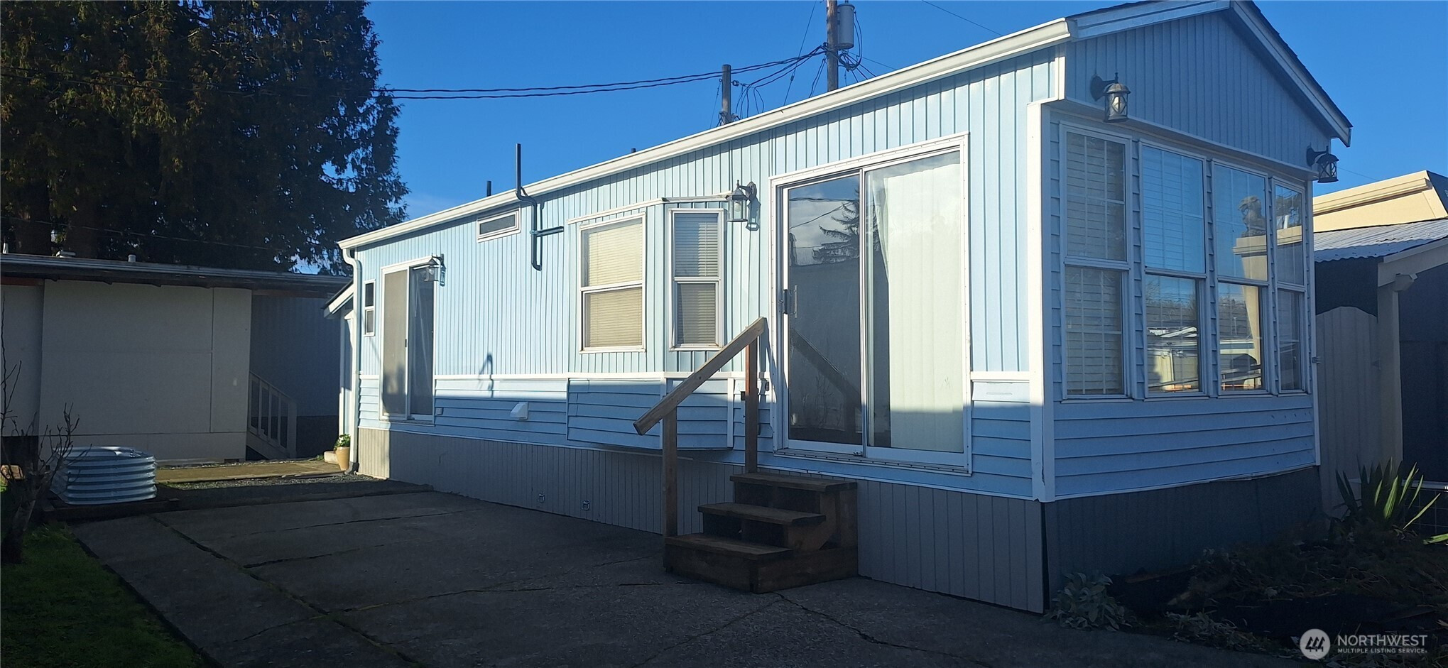 2400 DONOVAN Avenue, Bellingham, WA 98225