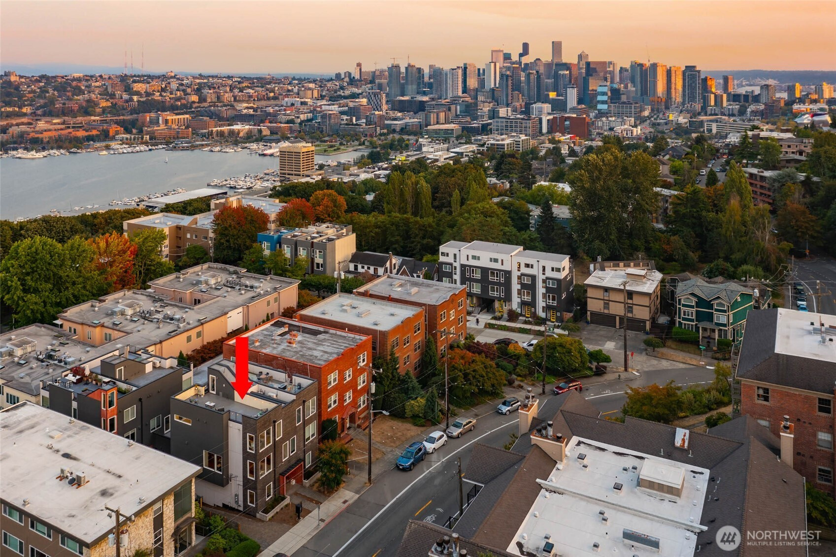 1918 5th Avenue N, Seattle, WA 98109