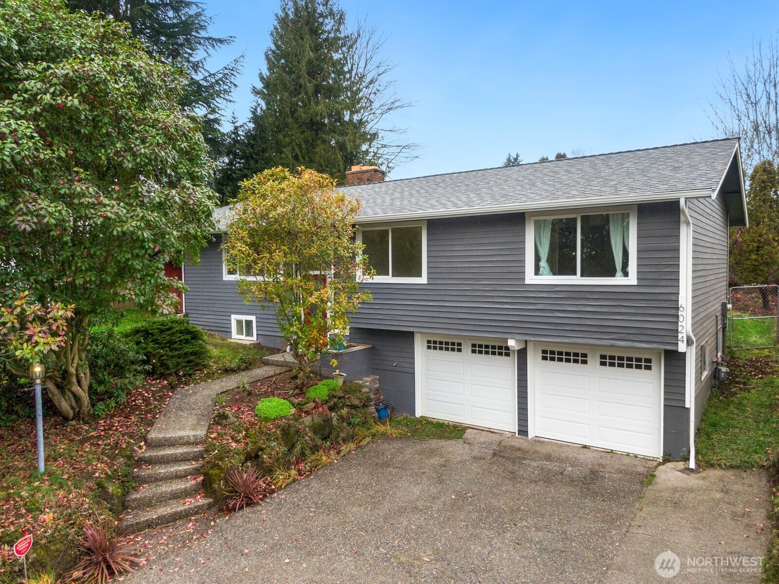 6024 S 127th Place, Seattle, WA 98178