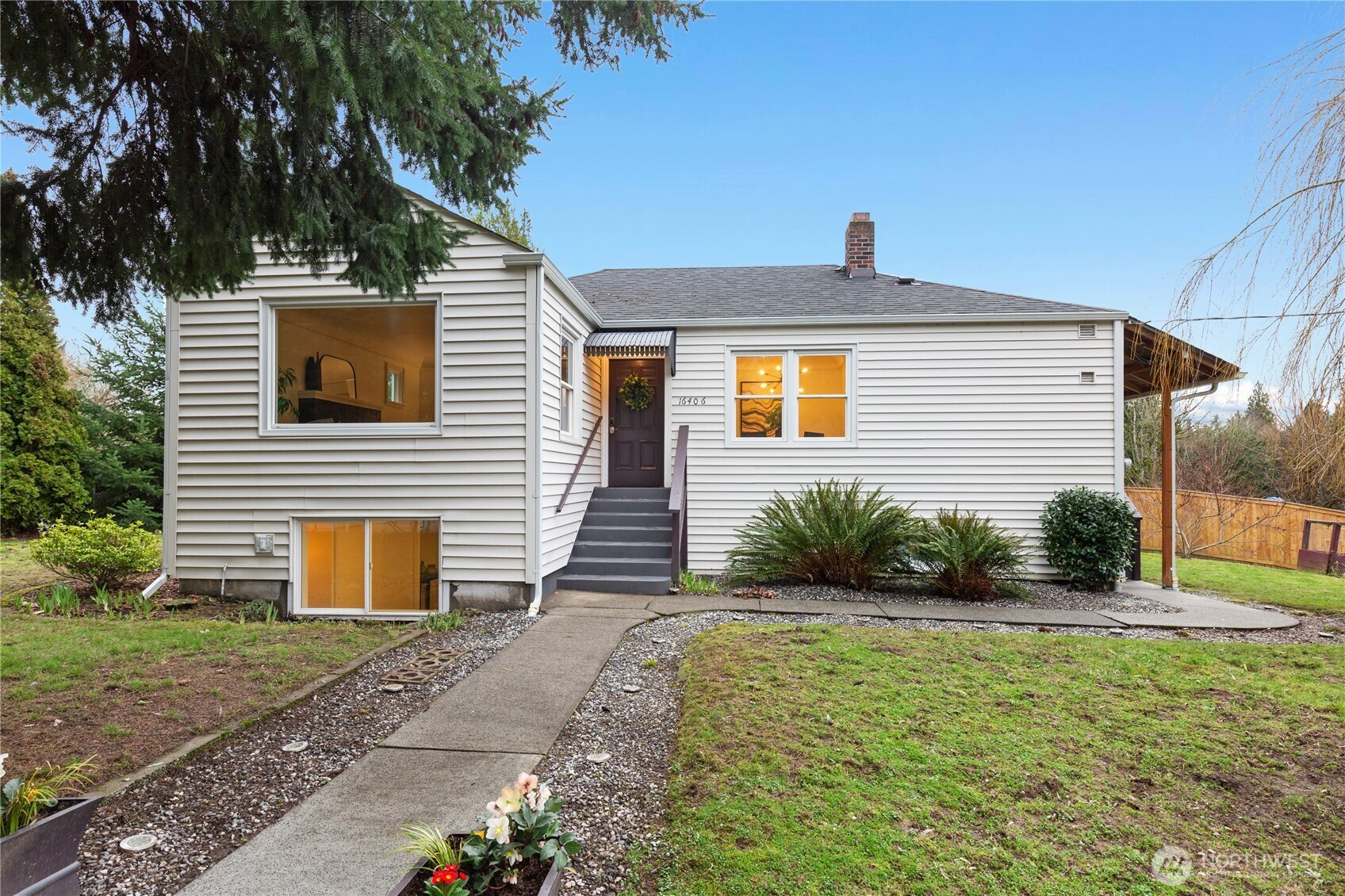 16406 Sylvester Road SW, Burien, WA 98166