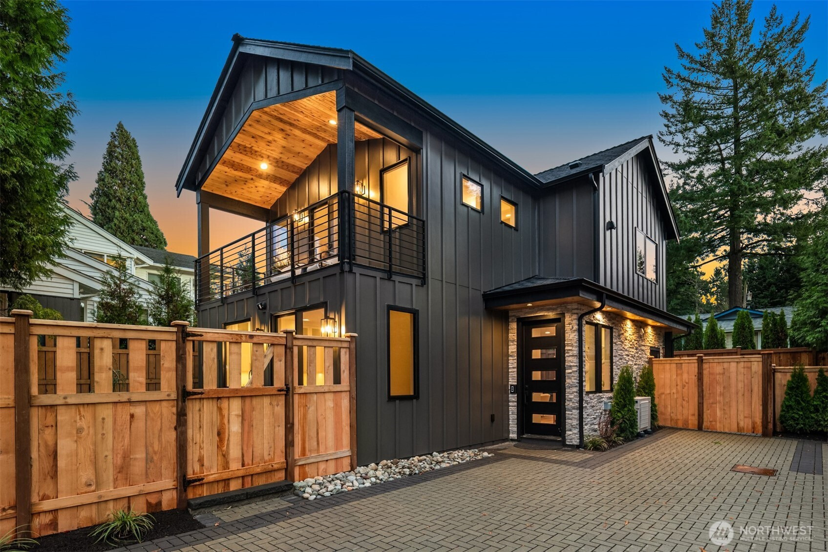 10809 NE 60th Street, Kirkland, WA 98033