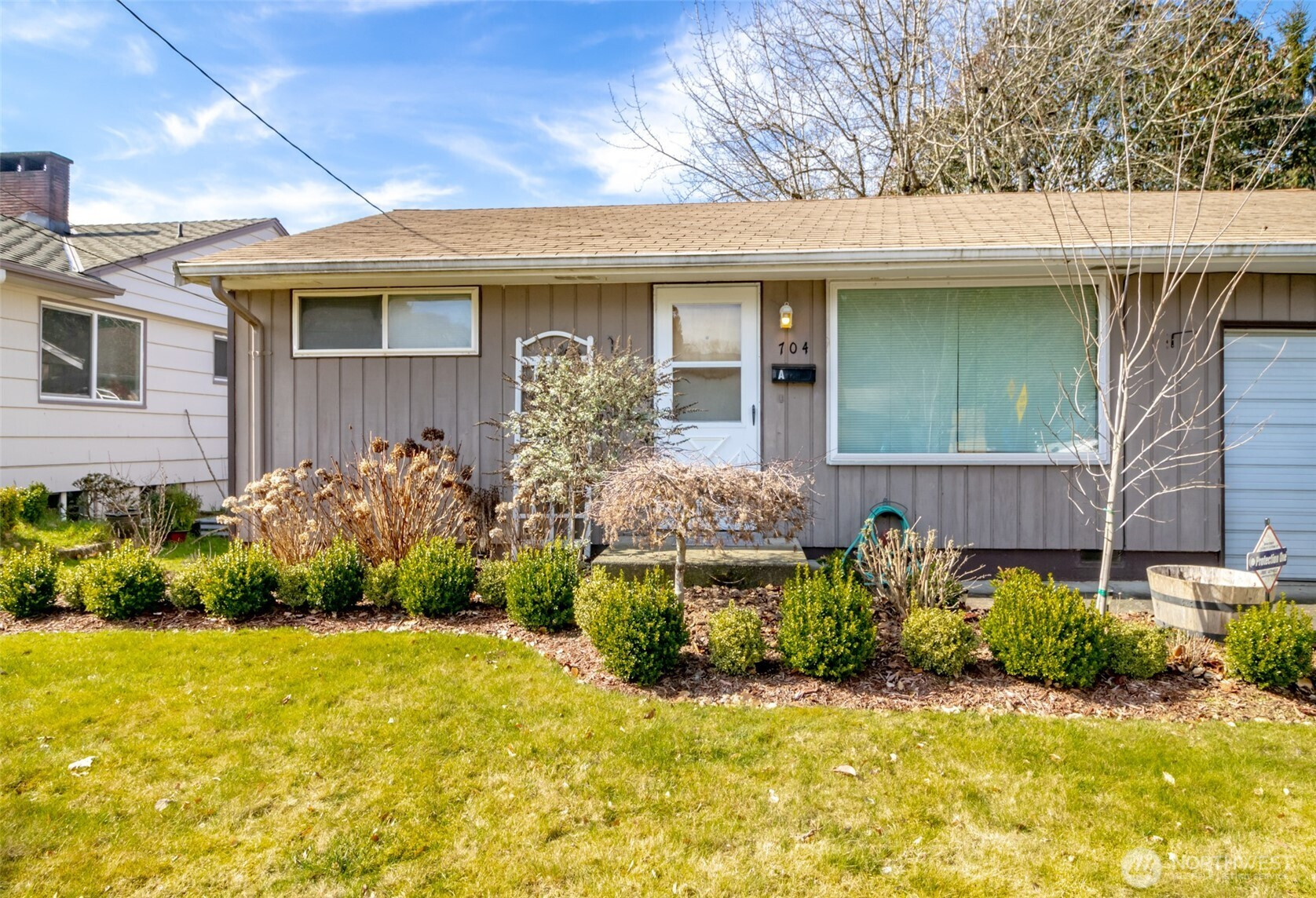 704 4th Street NE, Puyallup, WA 98372