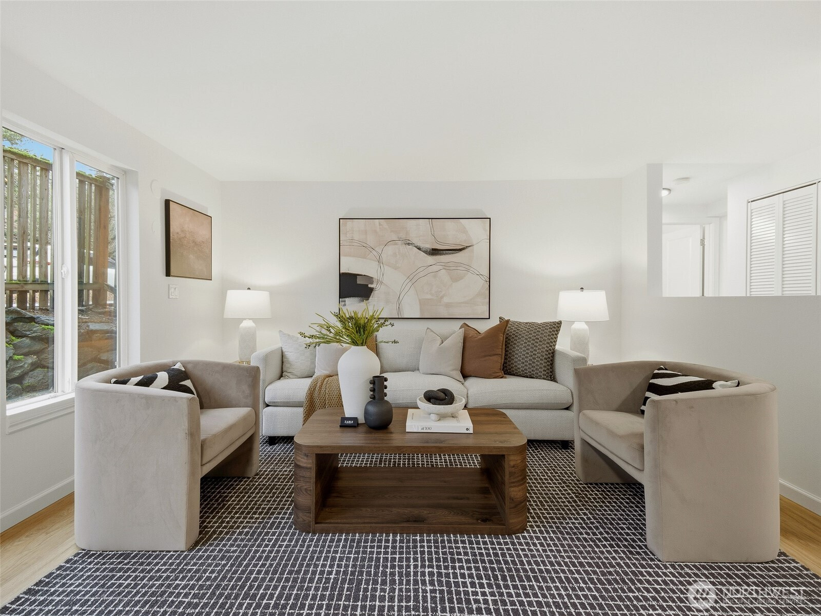 3661 Phinney Avenue N, Seattle, WA 98103