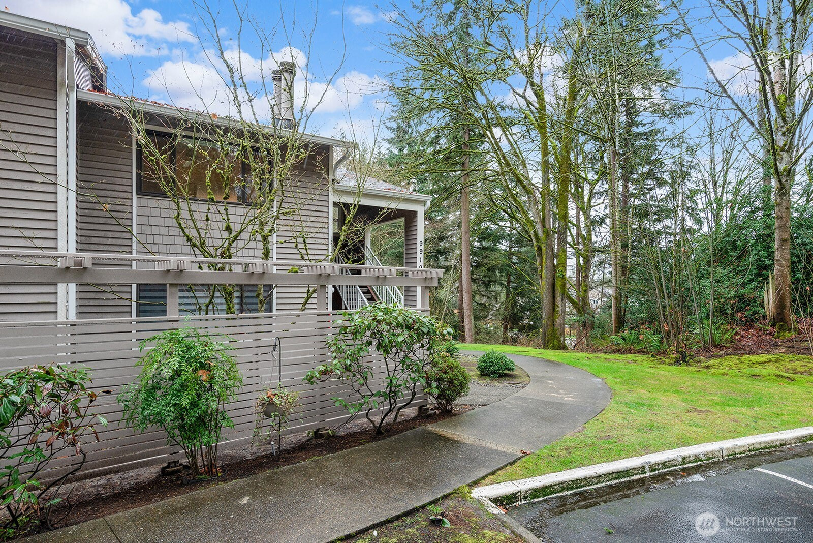 9919 NE 144th Lane, Kirkland, WA 98034