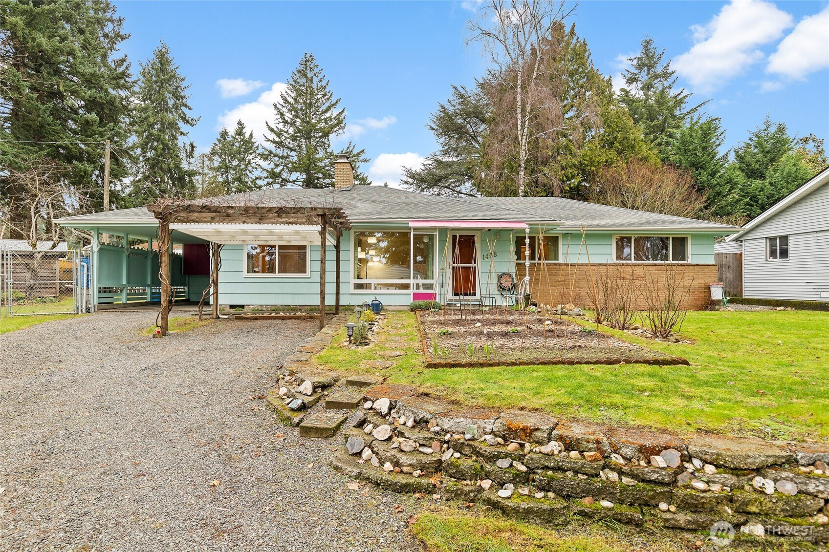 1408 N 135th Place, Seattle, WA 98133