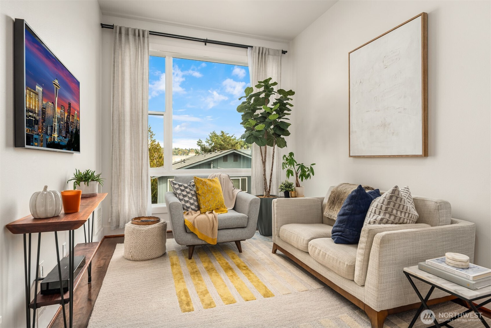 556 Highland Drive, Seattle, WA 98109