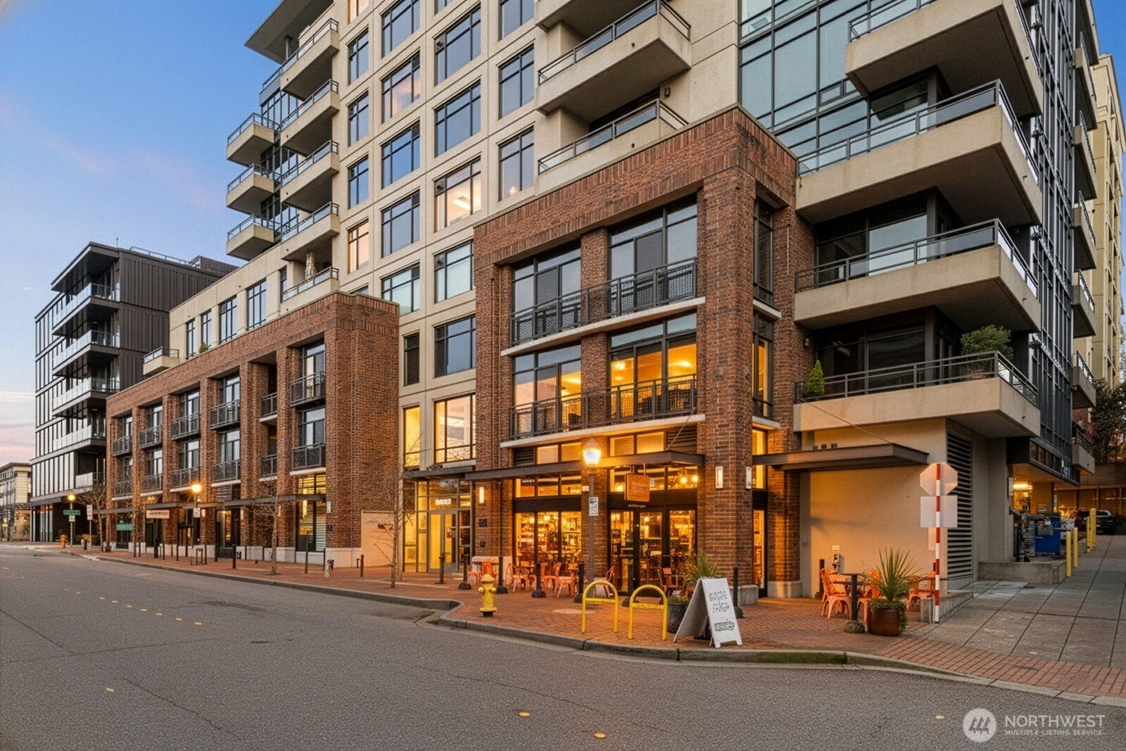 10000 Main Street, Bellevue, WA 98004