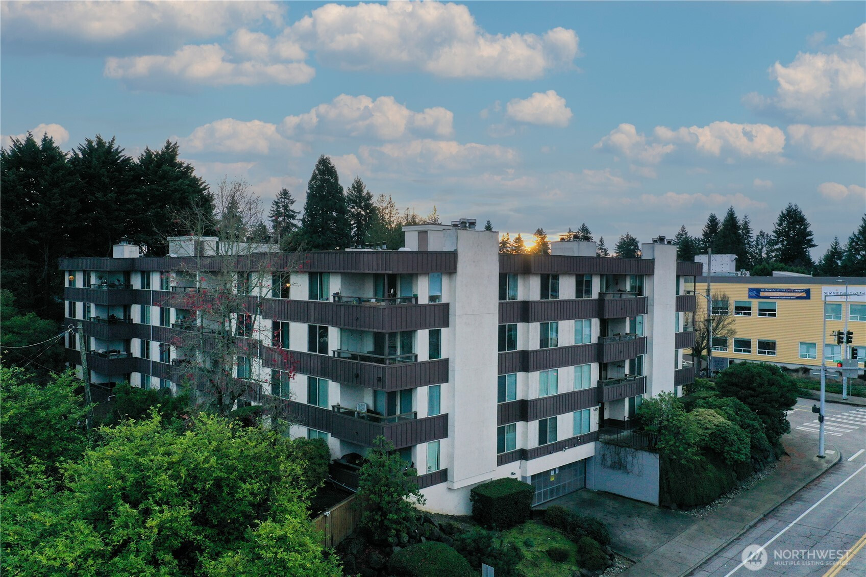 3421 Roxbury Street SW, Seattle, WA 98126