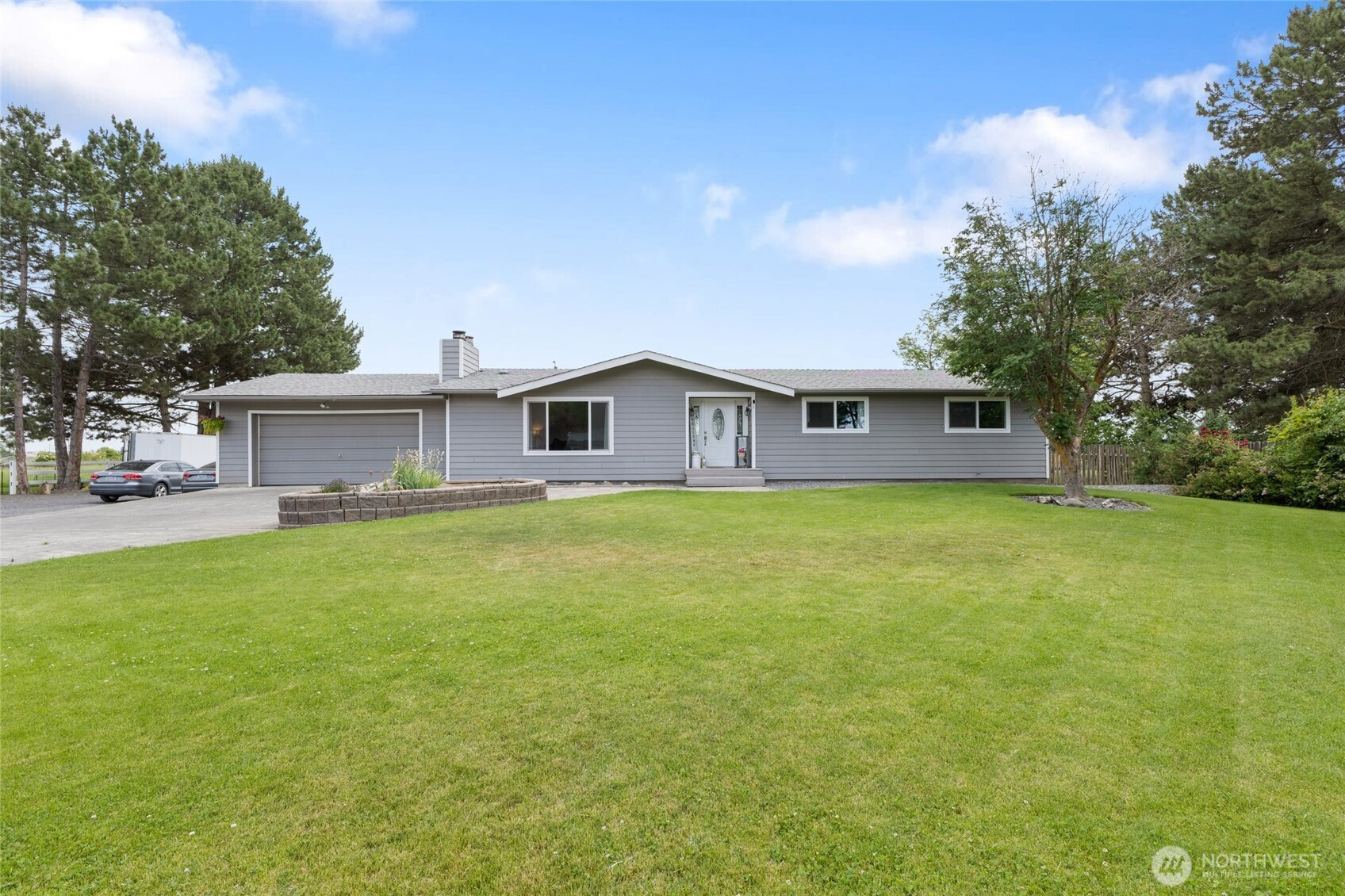 2351 Admiral Road NE, Moses Lake, WA 98837