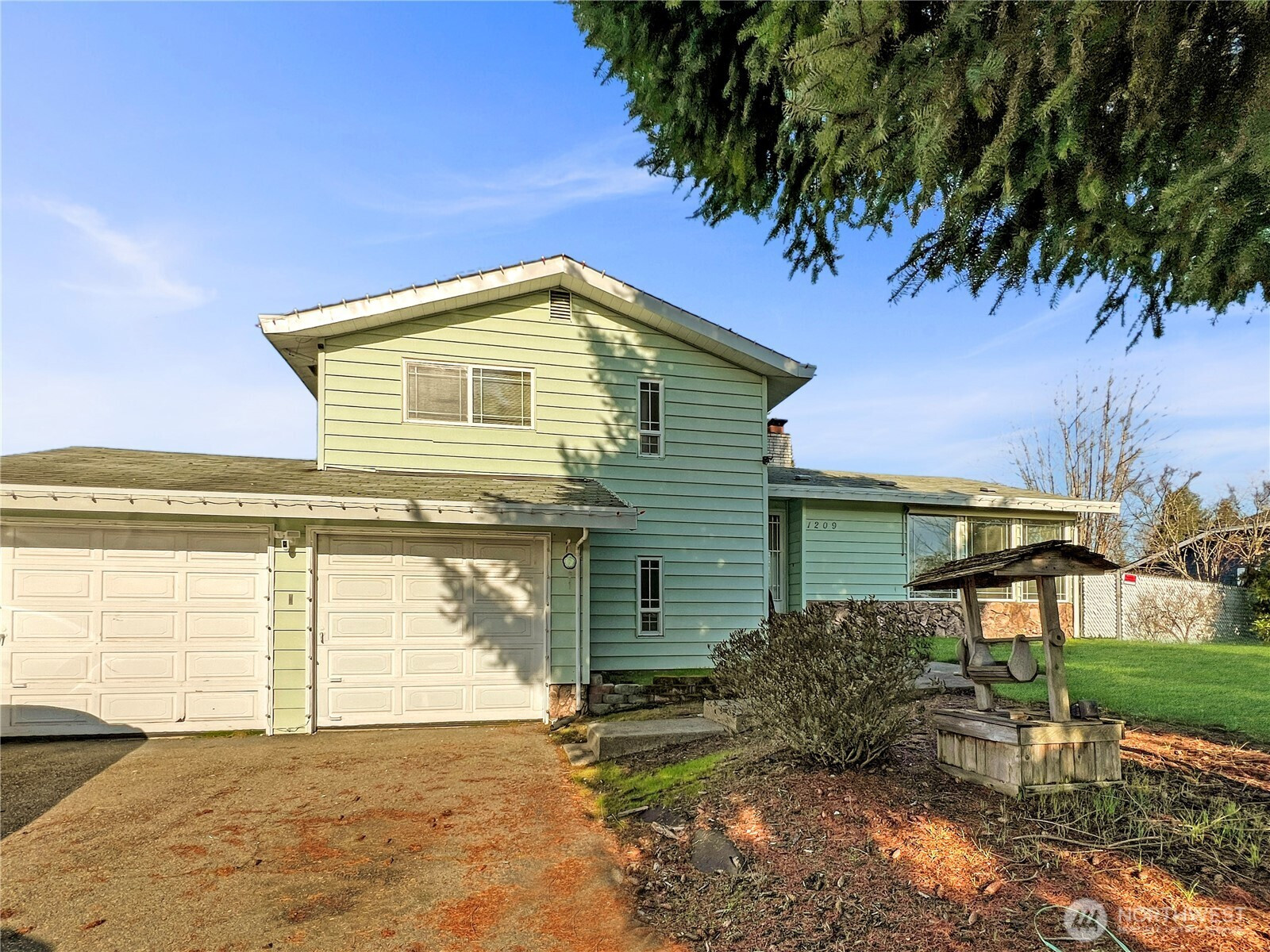 1209 132nd Street S, Tacoma, WA 98444