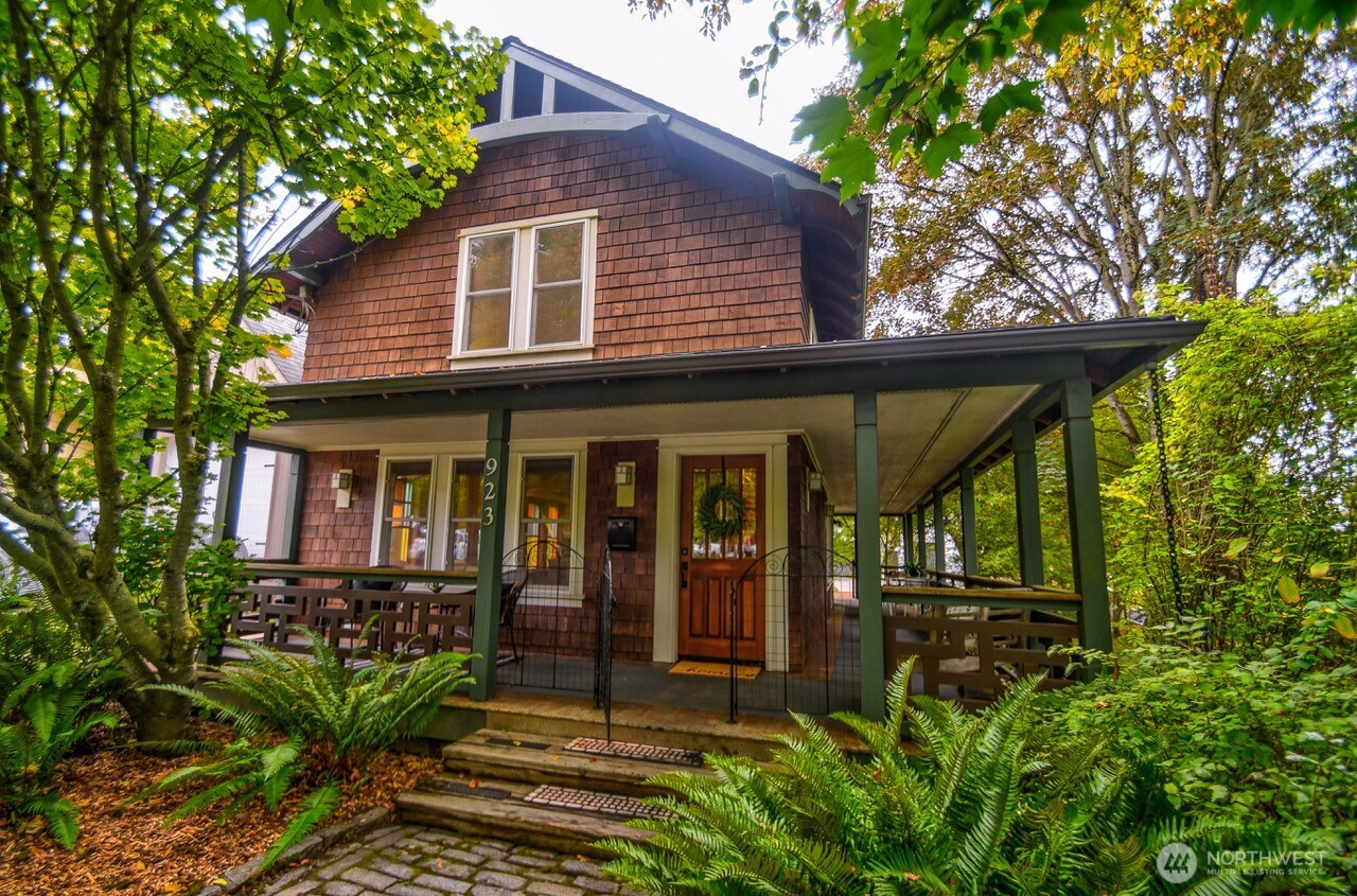 923 Olympia Avenue NE, Olympia, WA 98506