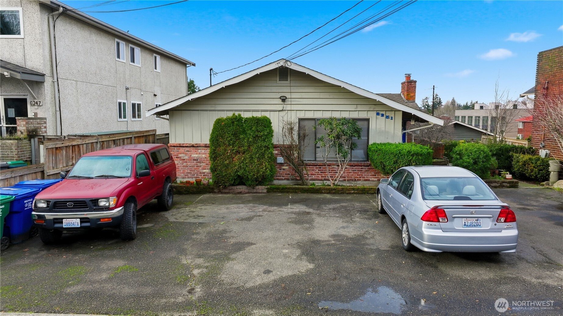 6251 3rd Avenue NW, Seattle, WA 98107