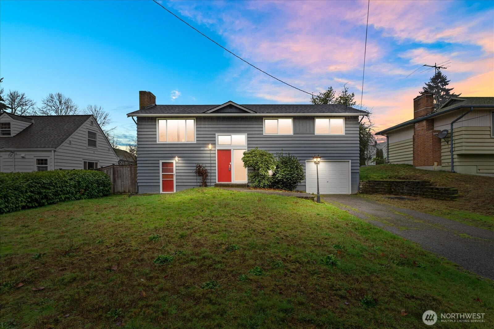 13729 8th Avenue S, Burien, WA 98168