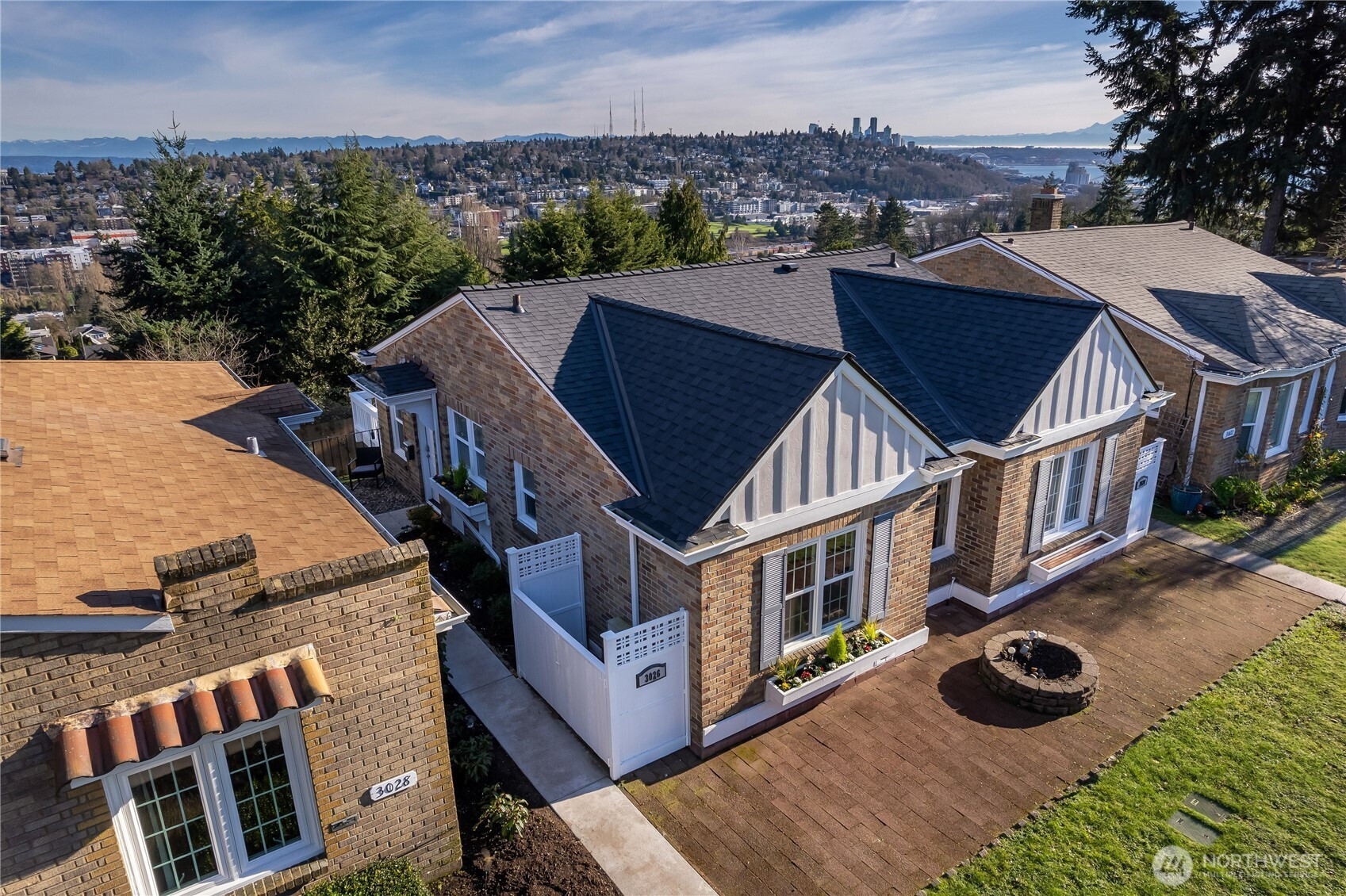 3026 26th Avenue W, Seattle, WA 98199