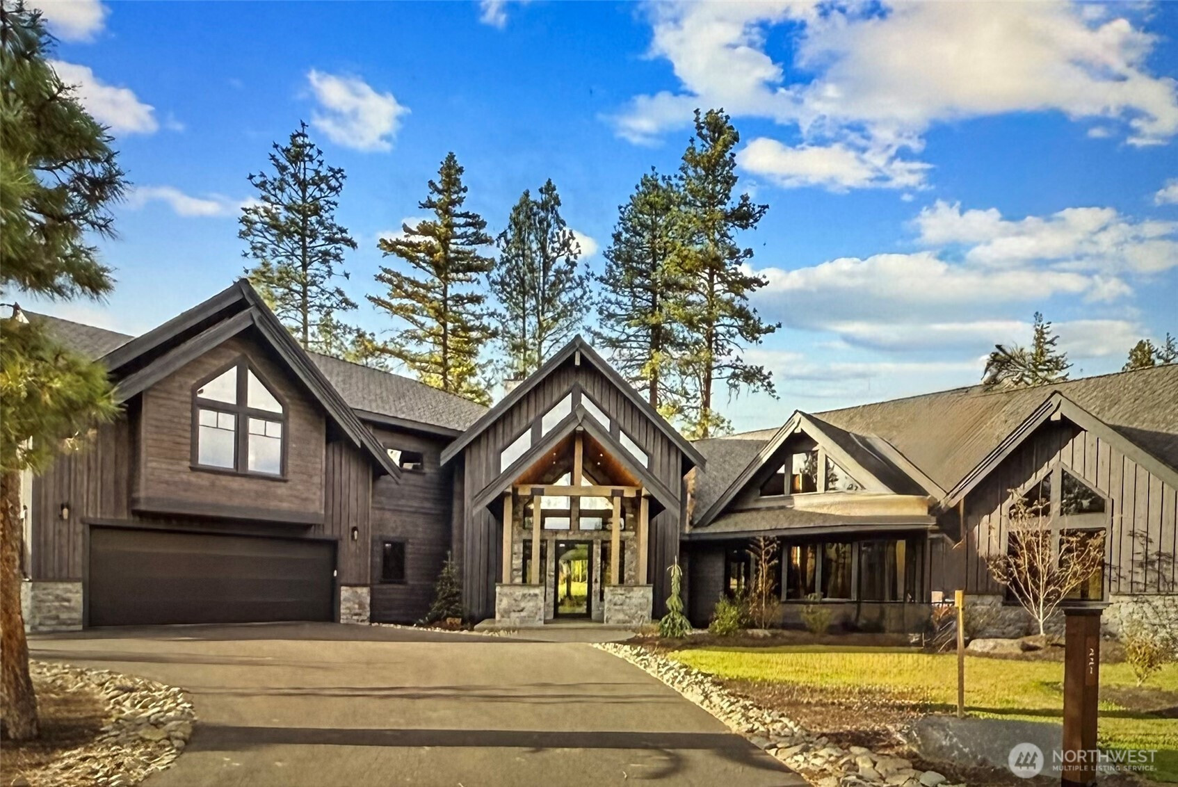 221 Tipple Hill Loop, Cle Elum, WA 98922