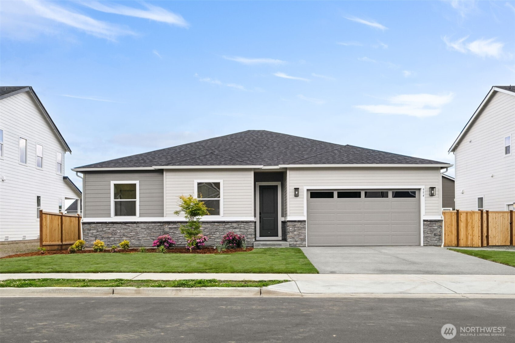 954 Lucas Avenue, Buckley, WA 98321