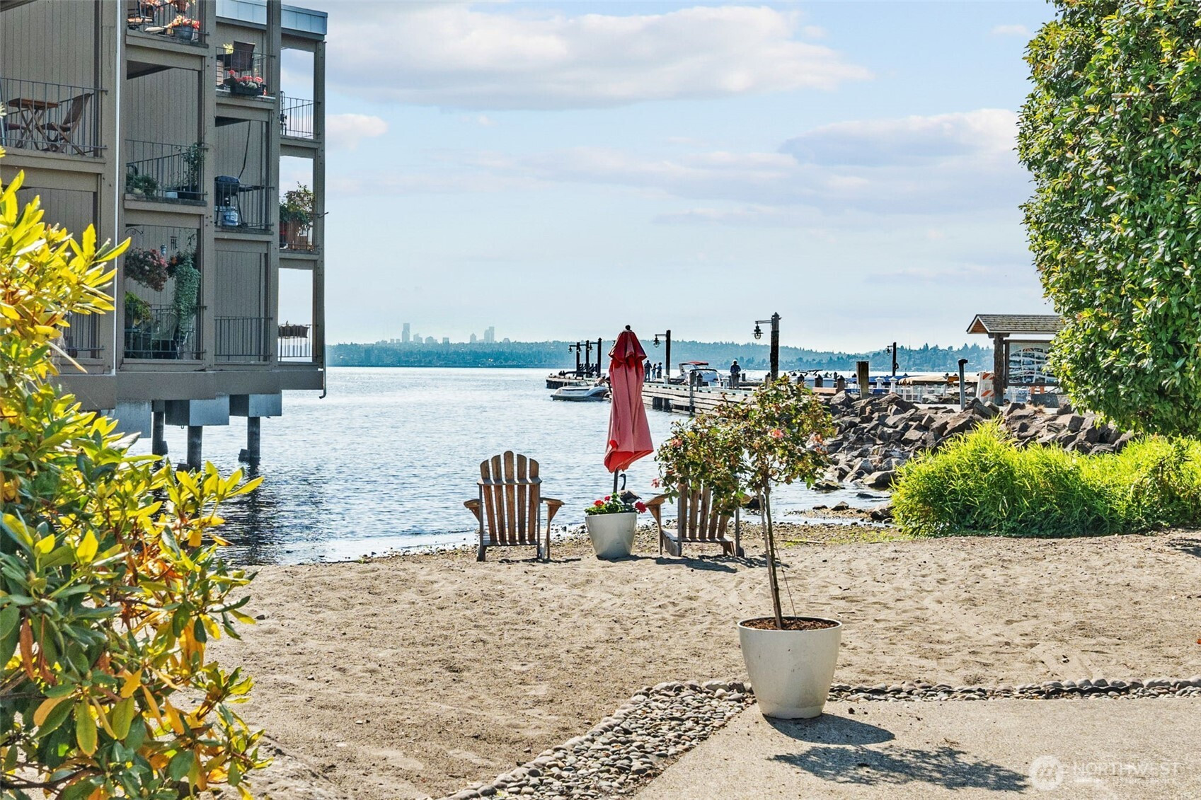 65 Kirkland Avenue, Kirkland, WA 98033