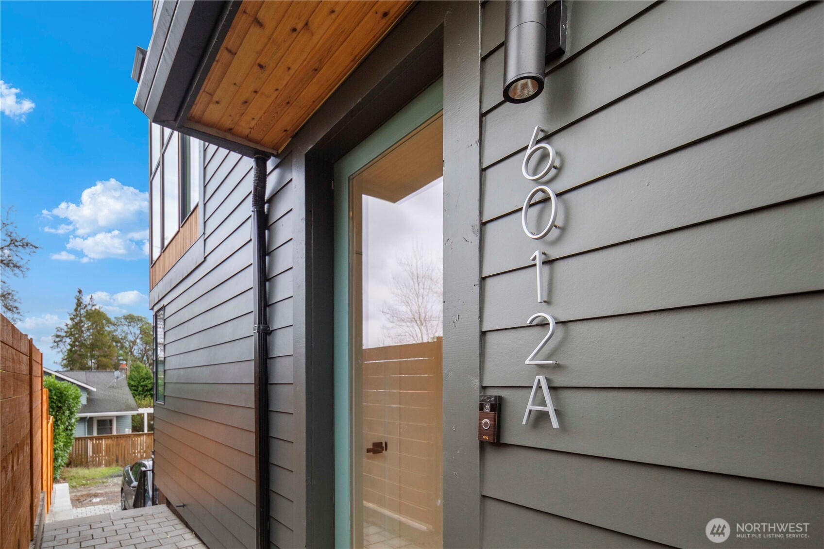 6012 A 35th Avenue NE, Seattle, WA 98115