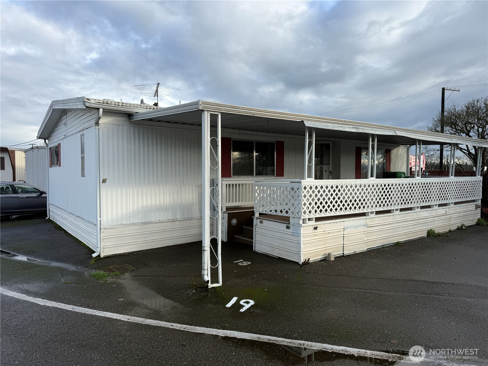 10404 South Tacoma Way, Lakewood, WA 98499