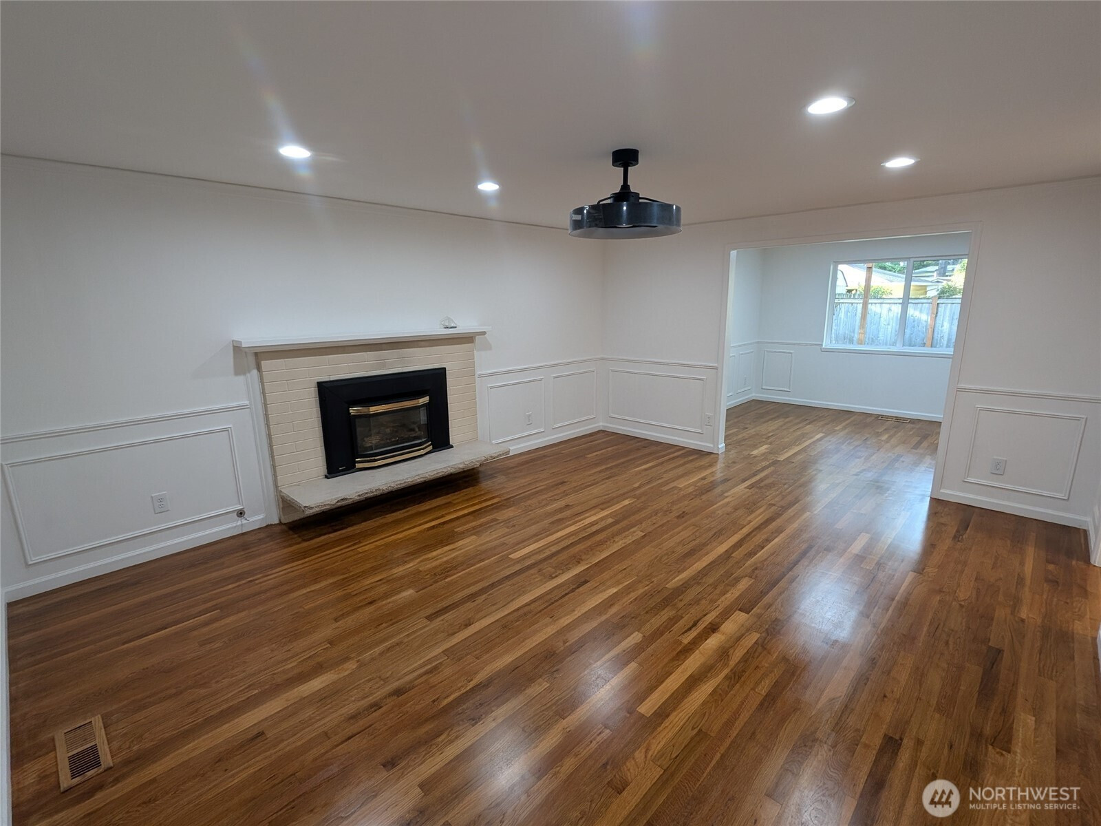 16507 NE 27th Place, Bellevue, WA 98008