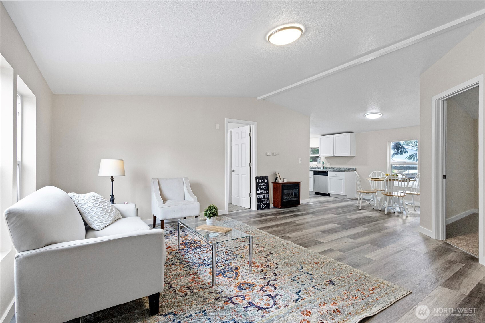 1320 N Oak Harbor Street, Oak Harbor, WA 98277