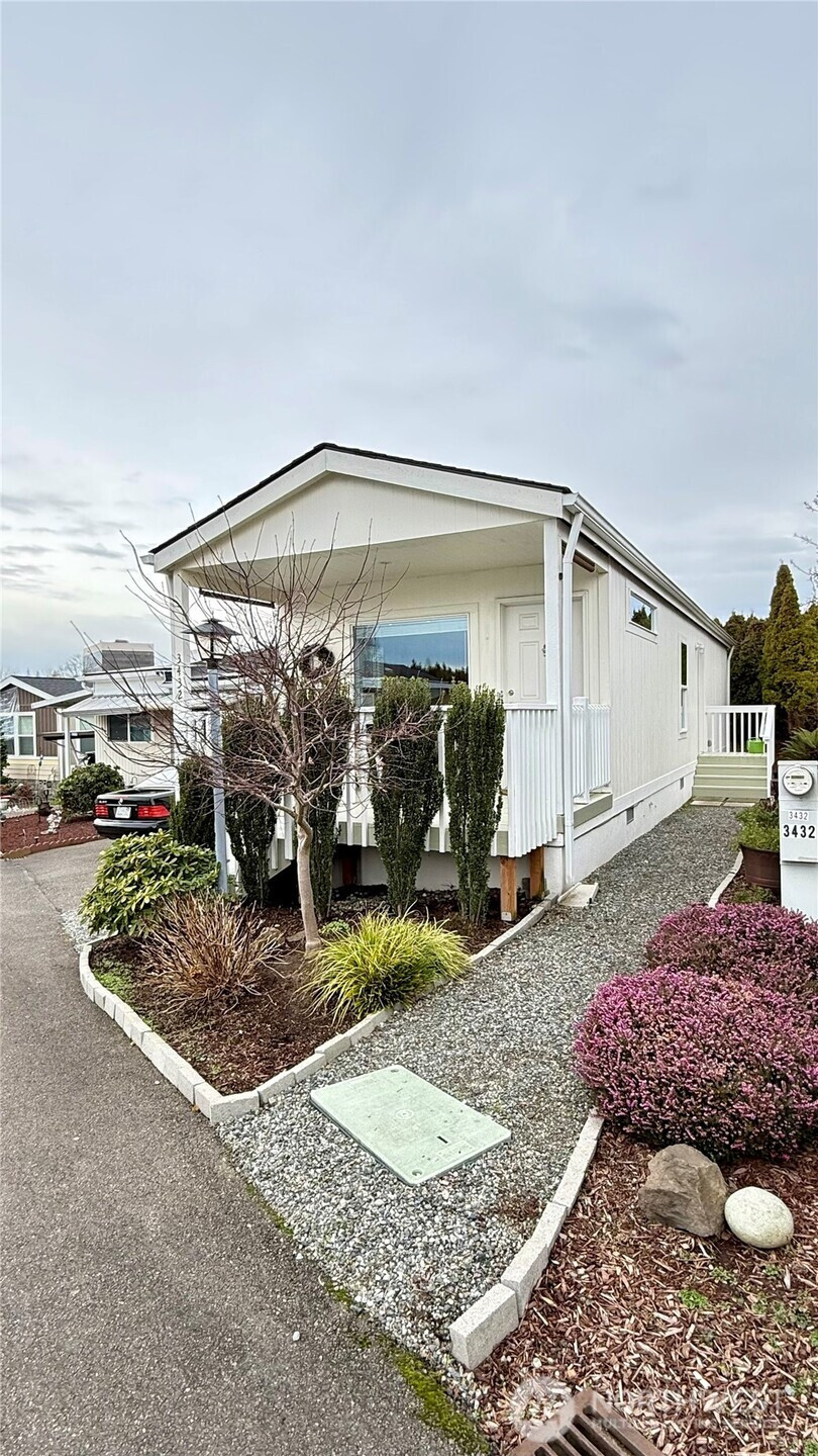 3432 S 181st Place, SeaTac, WA 98188
