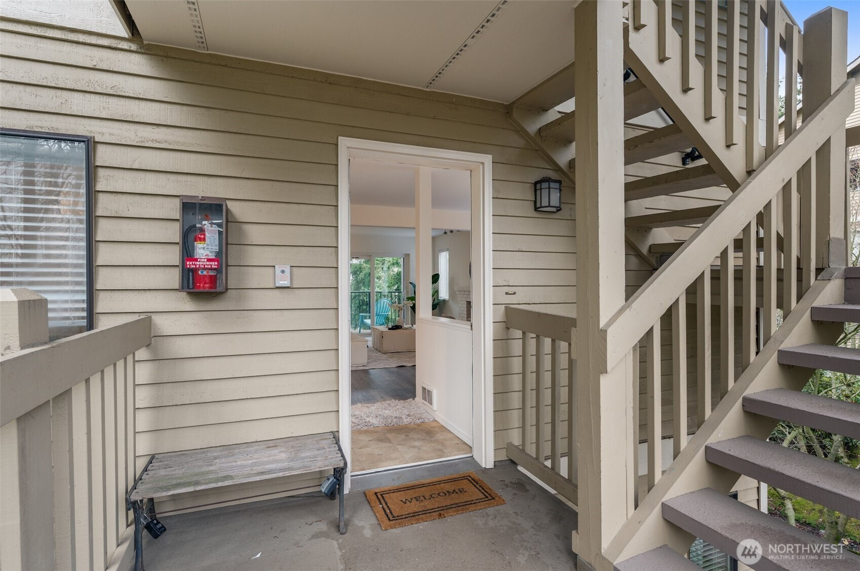 412 10th Street, Kirkland, WA 98033