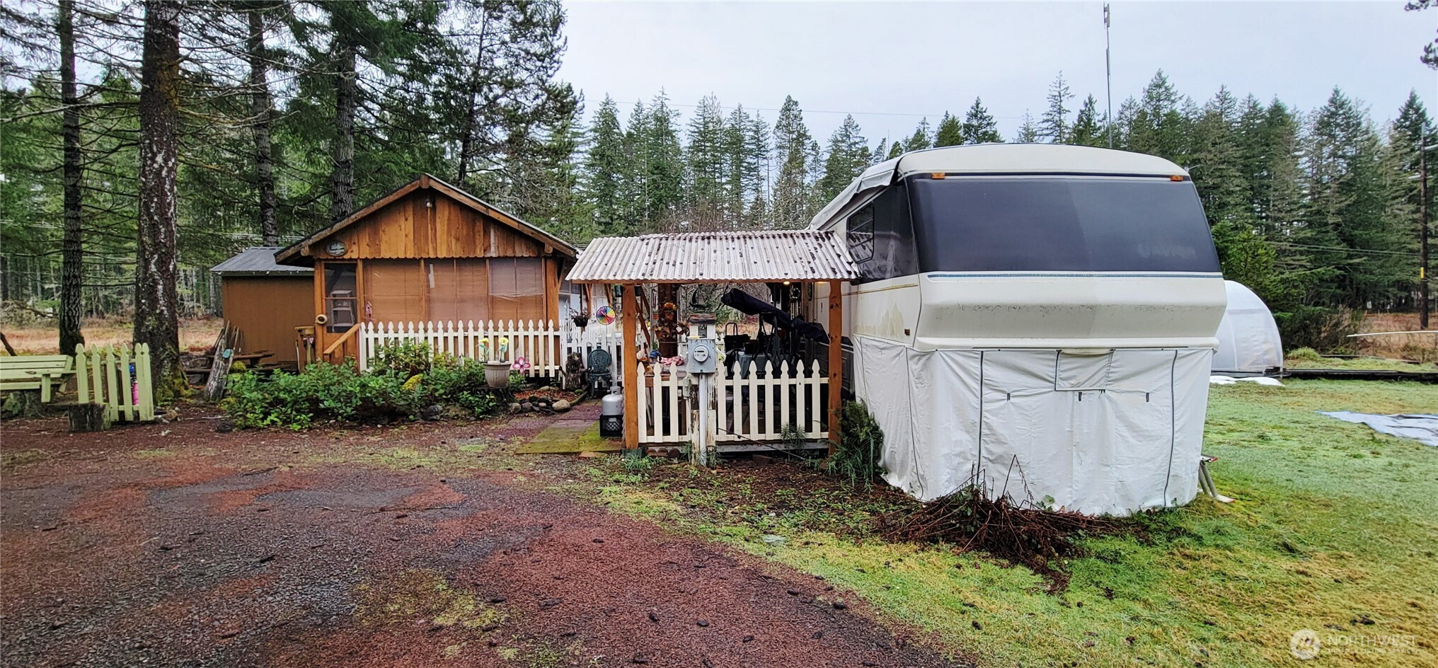 71 N Coho Court, Hoodsport, WA 98548