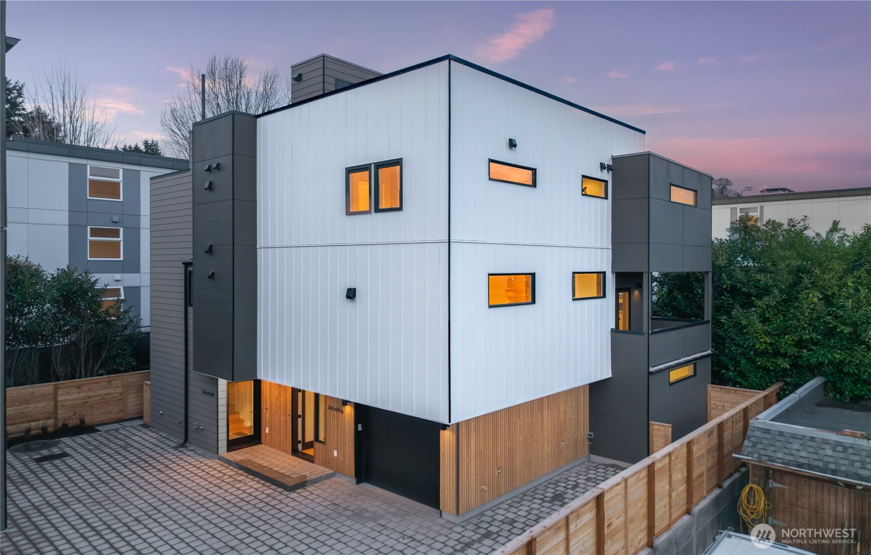 3646 Greenwood Avenue N, Seattle, WA 98103