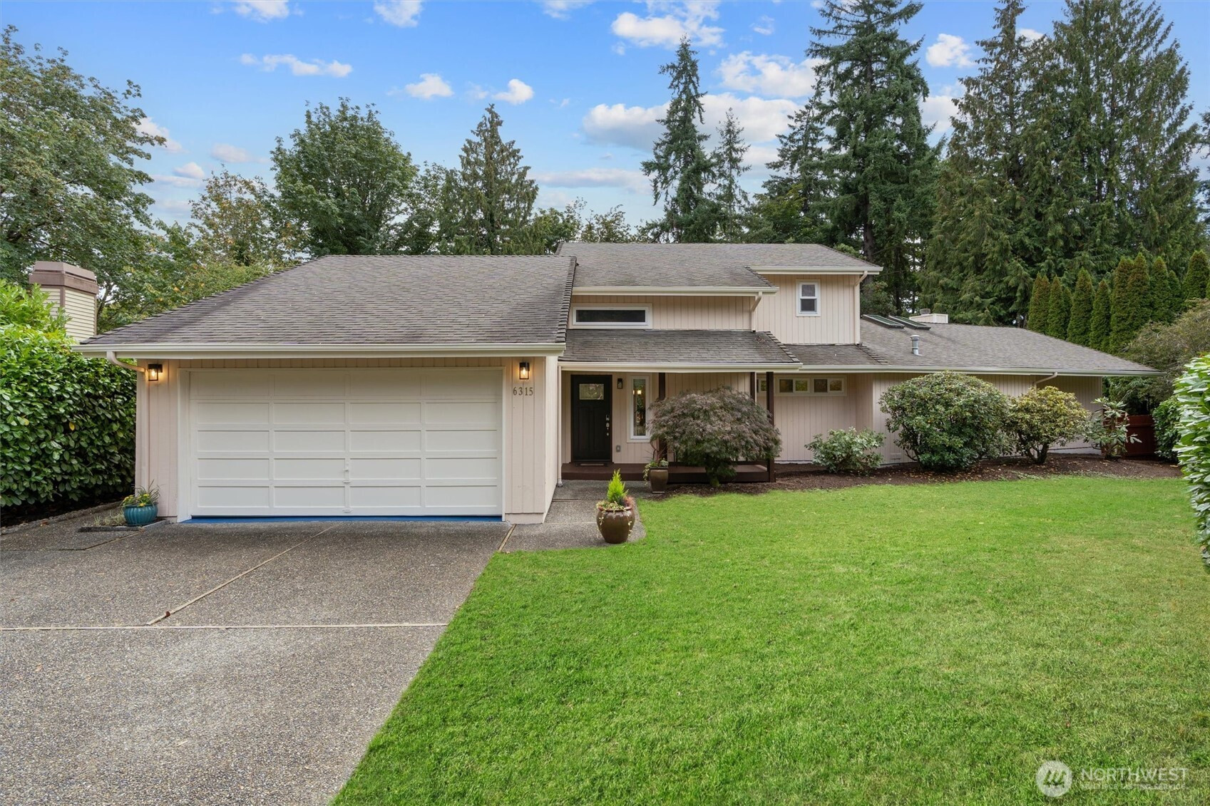 6315 142nd Avenue SE, Bellevue, WA 98006