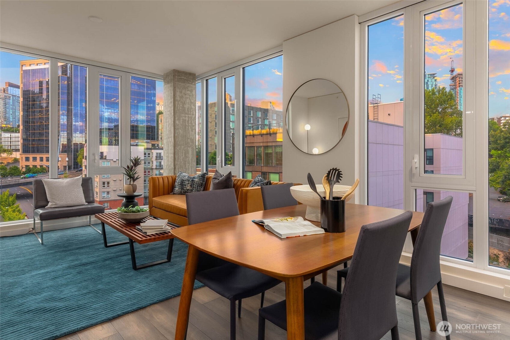 450 S Main St, Seattle, WA 98104