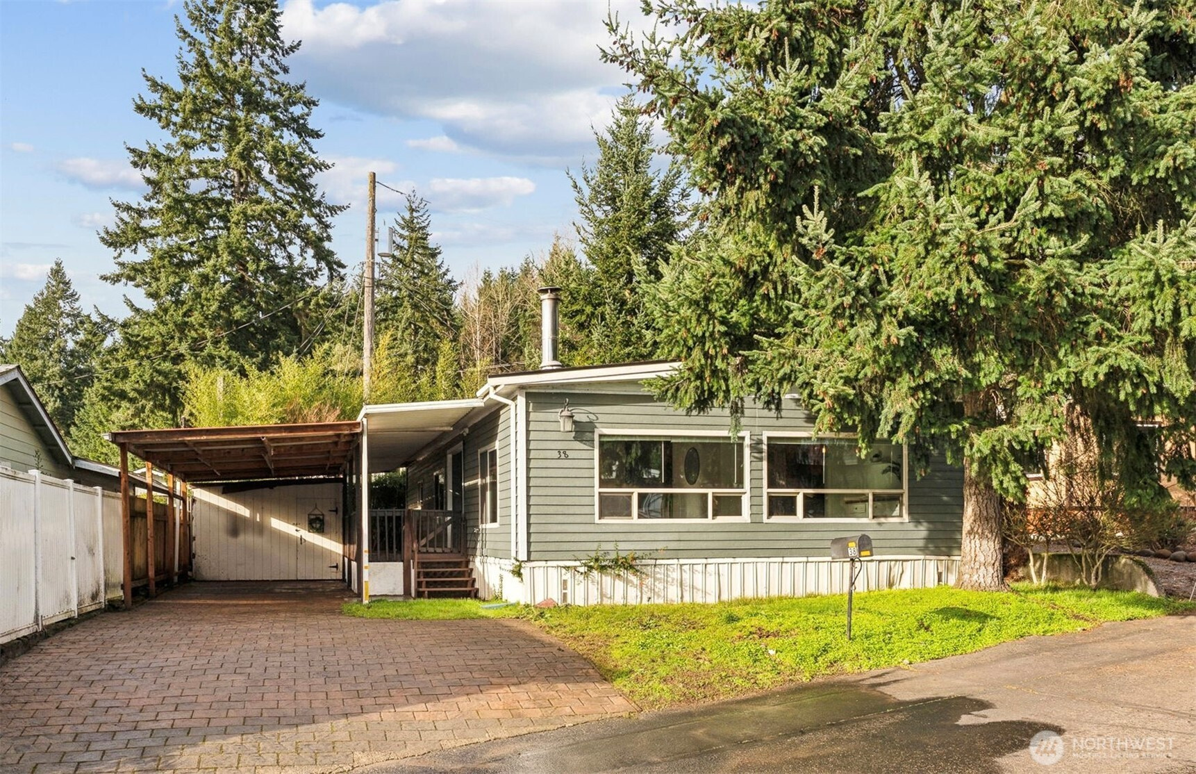 7311 Chambers Creek Road W, University Place, WA 98467
