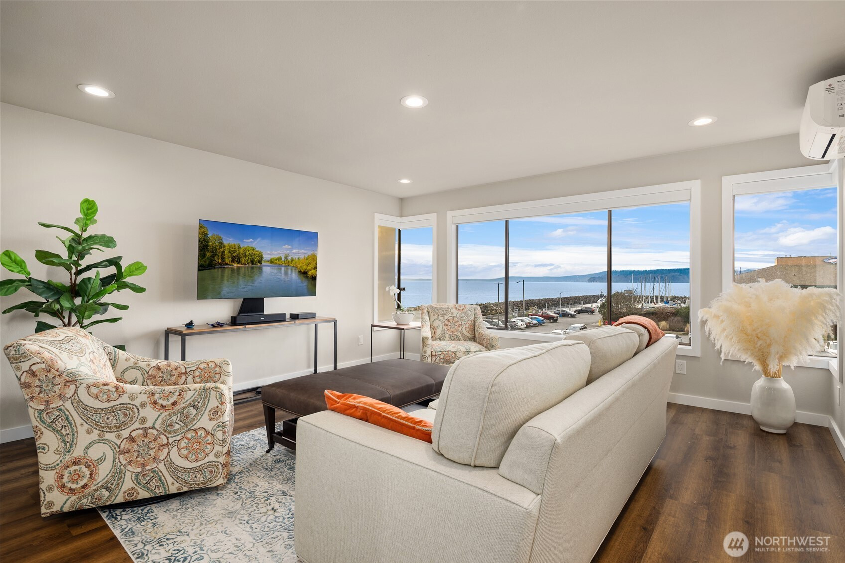 601 S 227th Street, Des Moines, WA 98198