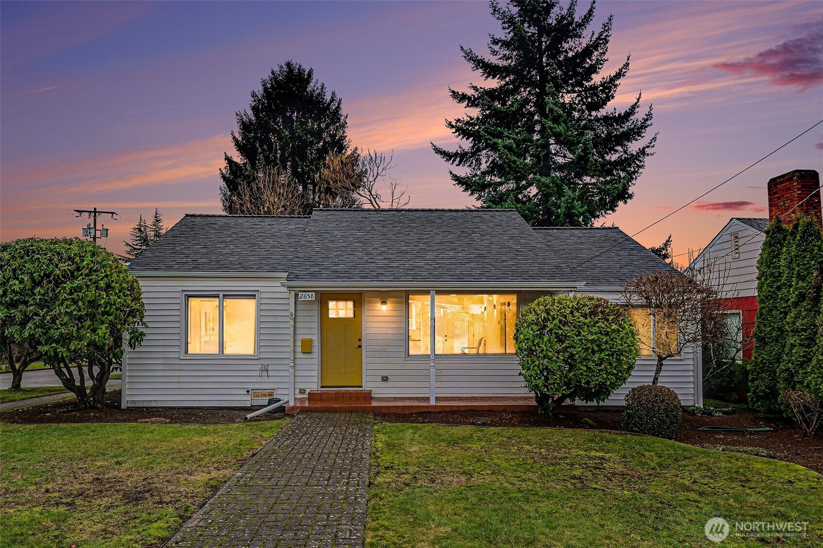 2658 35th Avenue W, Seattle, WA 98199