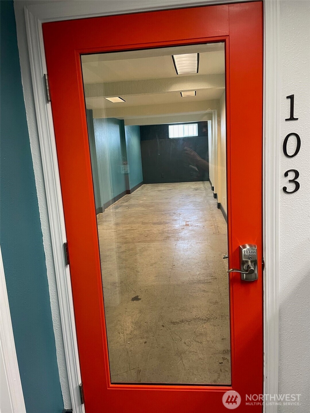 23931 Highway 99, Edmonds, WA 98026