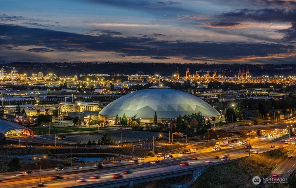 3201 Pacific Avenue, Tacoma, WA 98418