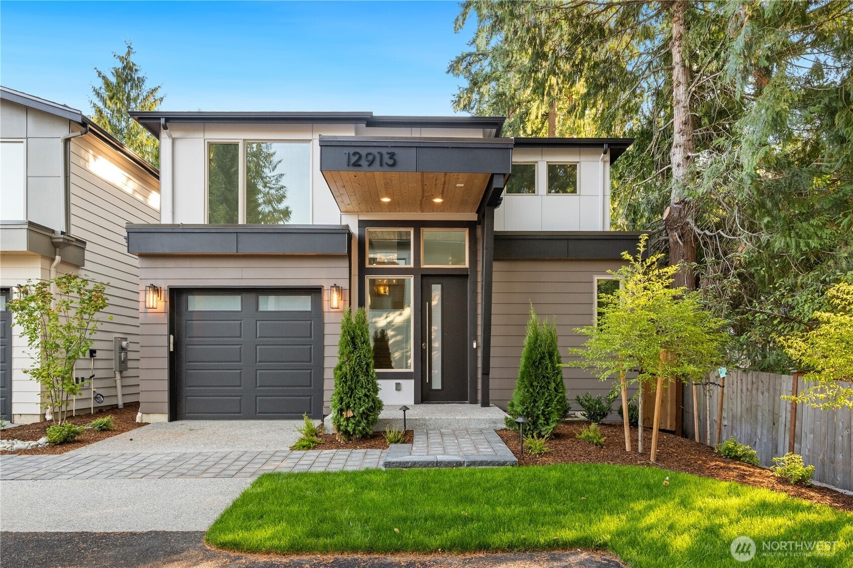 12913 NE 78th Place, Kirkland, WA 98033