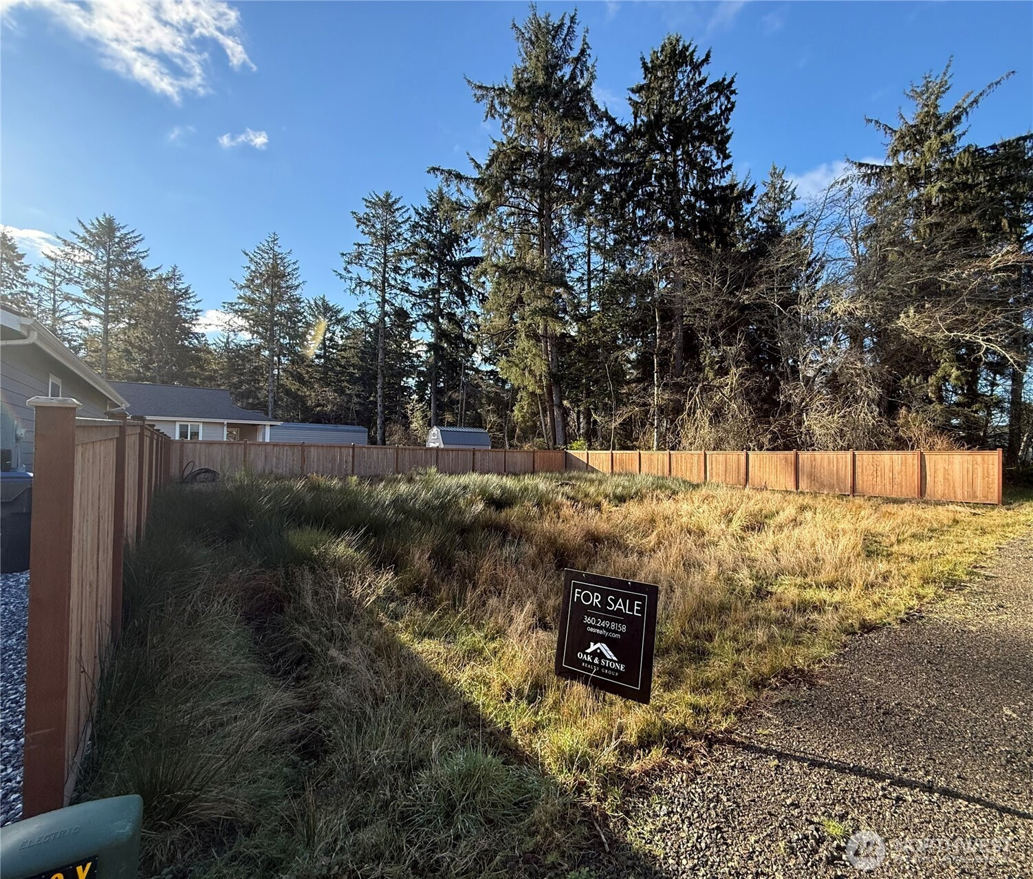 405 W Alder Avenue, Westport, WA 98595