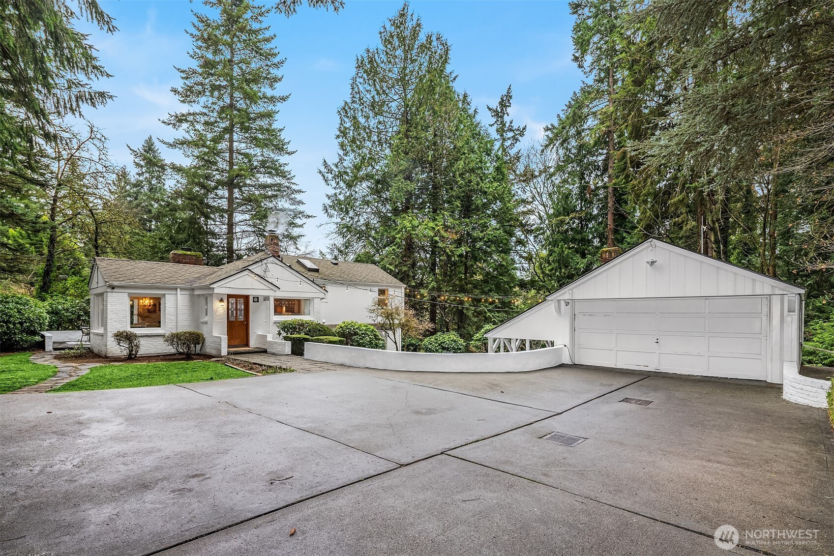 17899 40th Avenue NE, Lake Forest Park, WA 98155