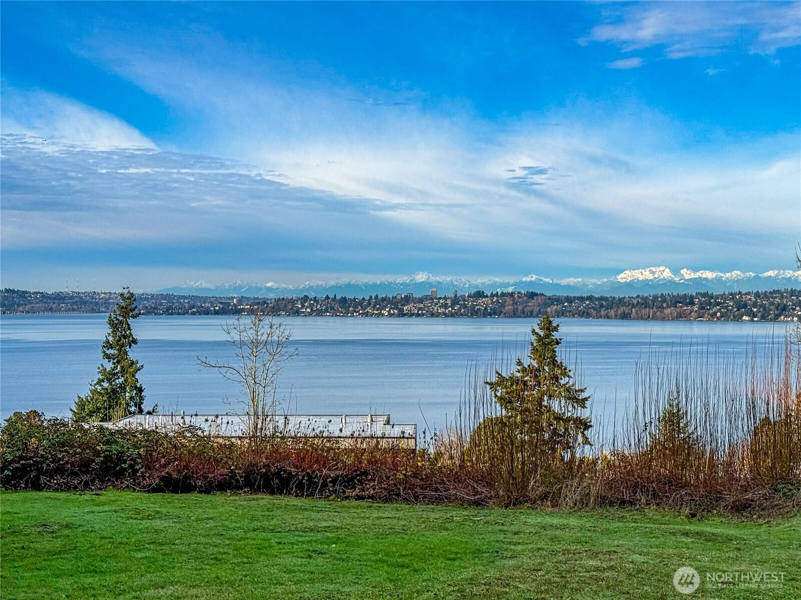 5833 104th Avenue NE, Kirkland, WA 98033