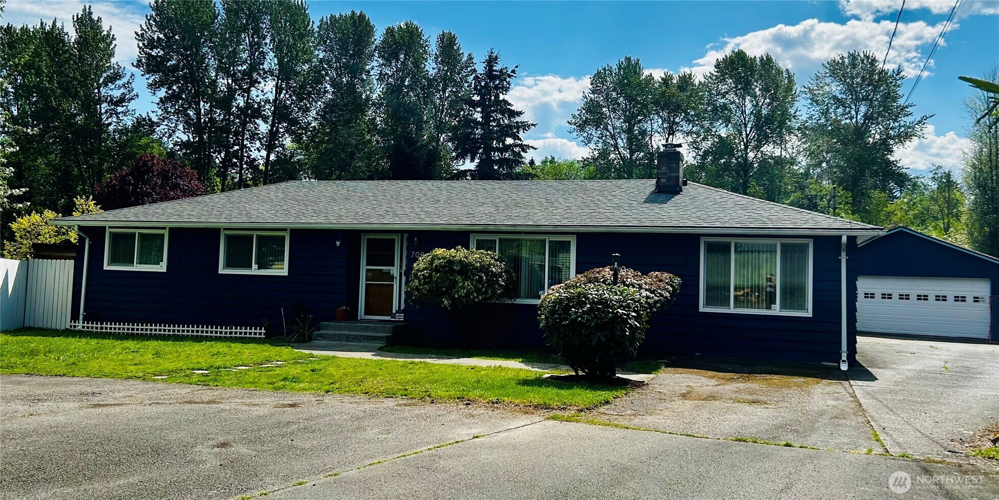 709 S 137th Place, Burien, WA 98168