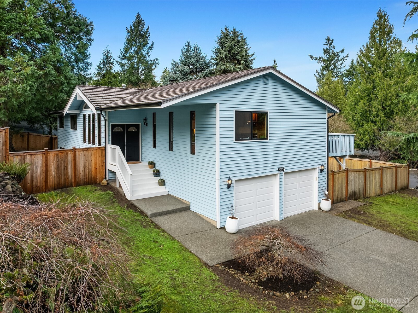 4329 210th Court NE, Sammamish, WA 98074