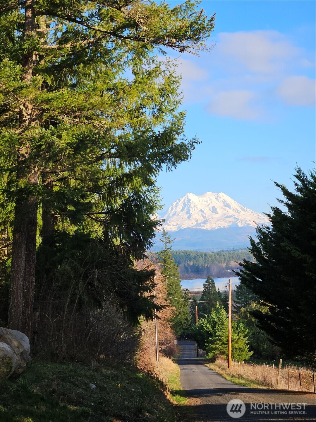 3201 408th Street E, La Grande, WA 98348