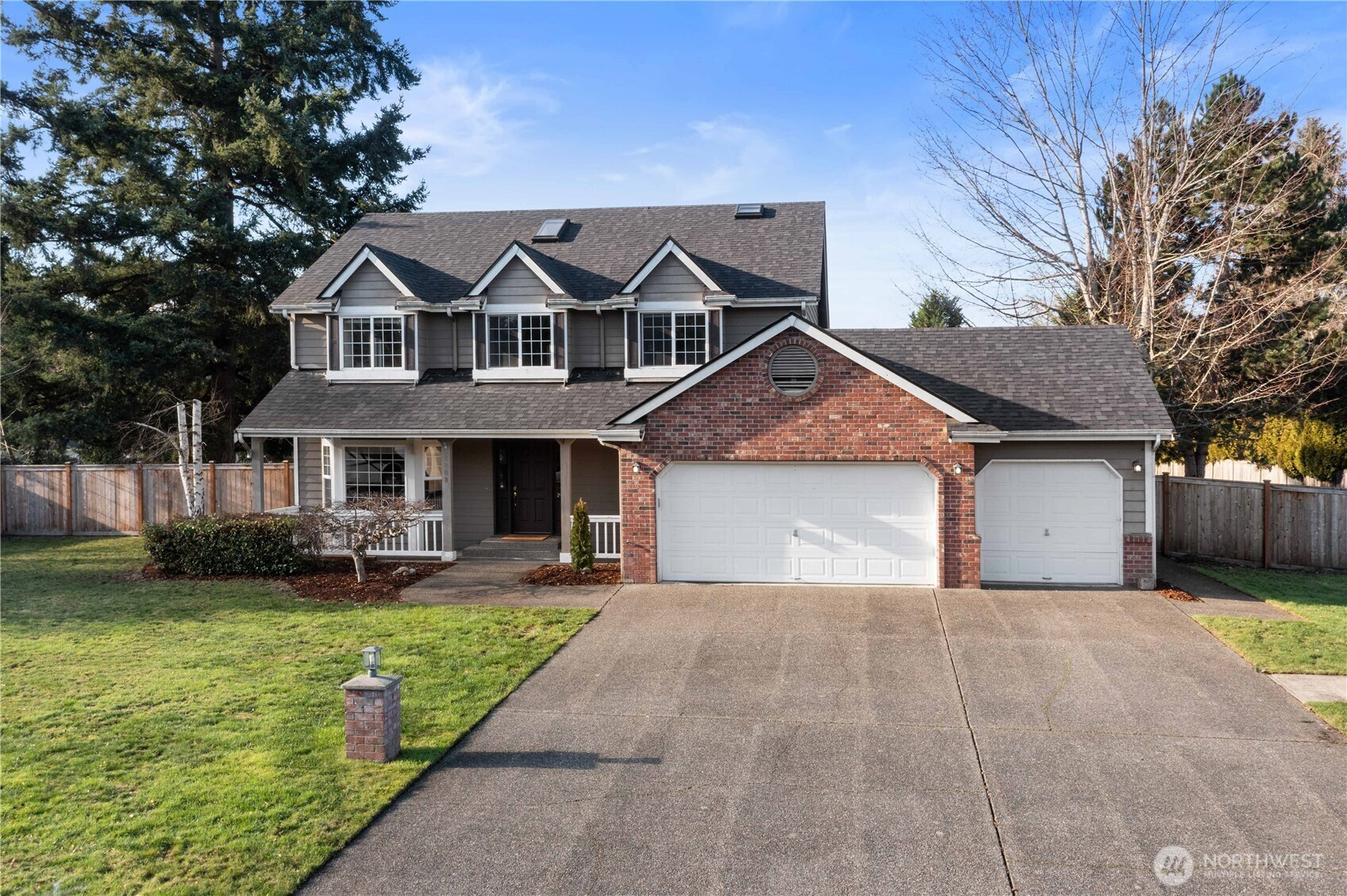 2208 215th Ave East, Lake Tapps, WA 98391