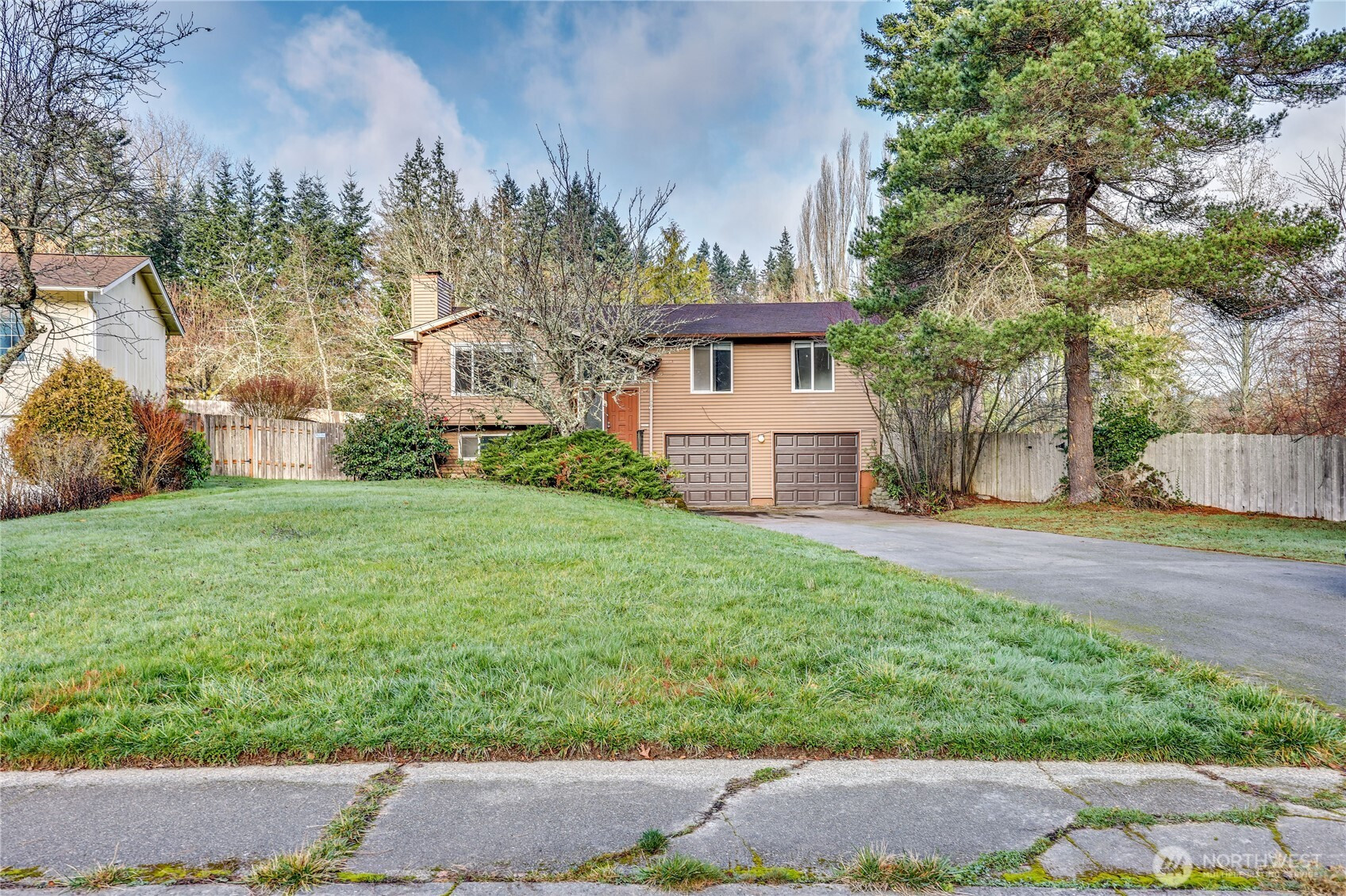 290 NE Torval Canyon Road, Poulsbo, WA 98370