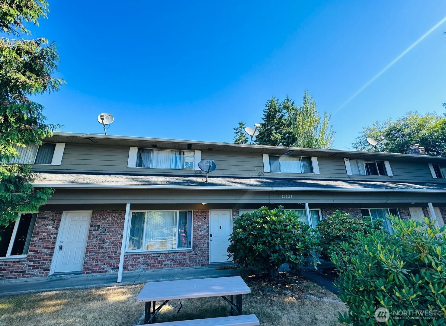21527 73rd Place W, Edmonds, WA 98026