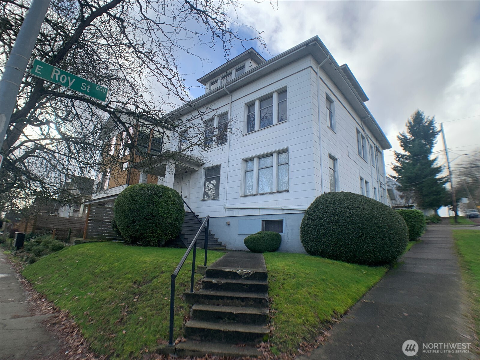621 23rd Avenue E, Seattle, WA 98112