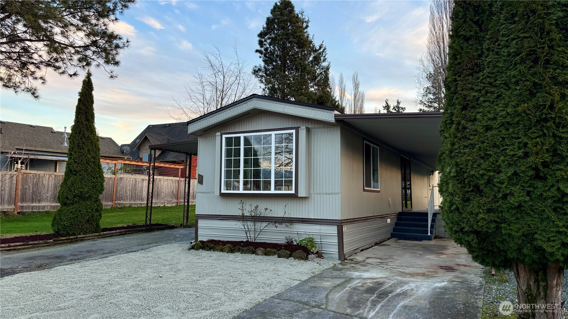 2725 E Fir Street, Mount Vernon, WA 98273