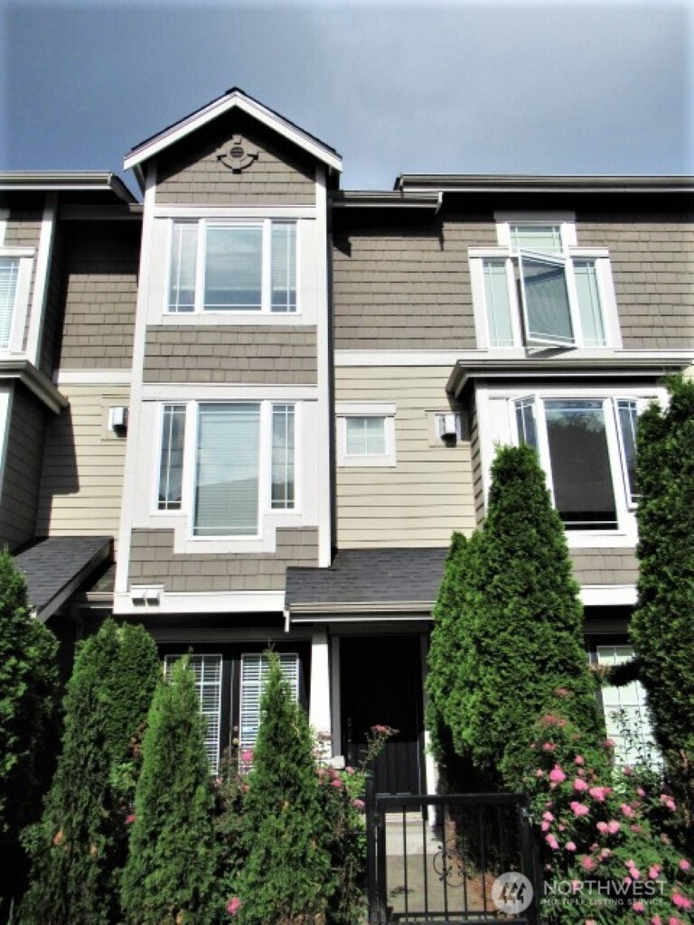 421 Federal Avenue E, Seattle, WA 98102