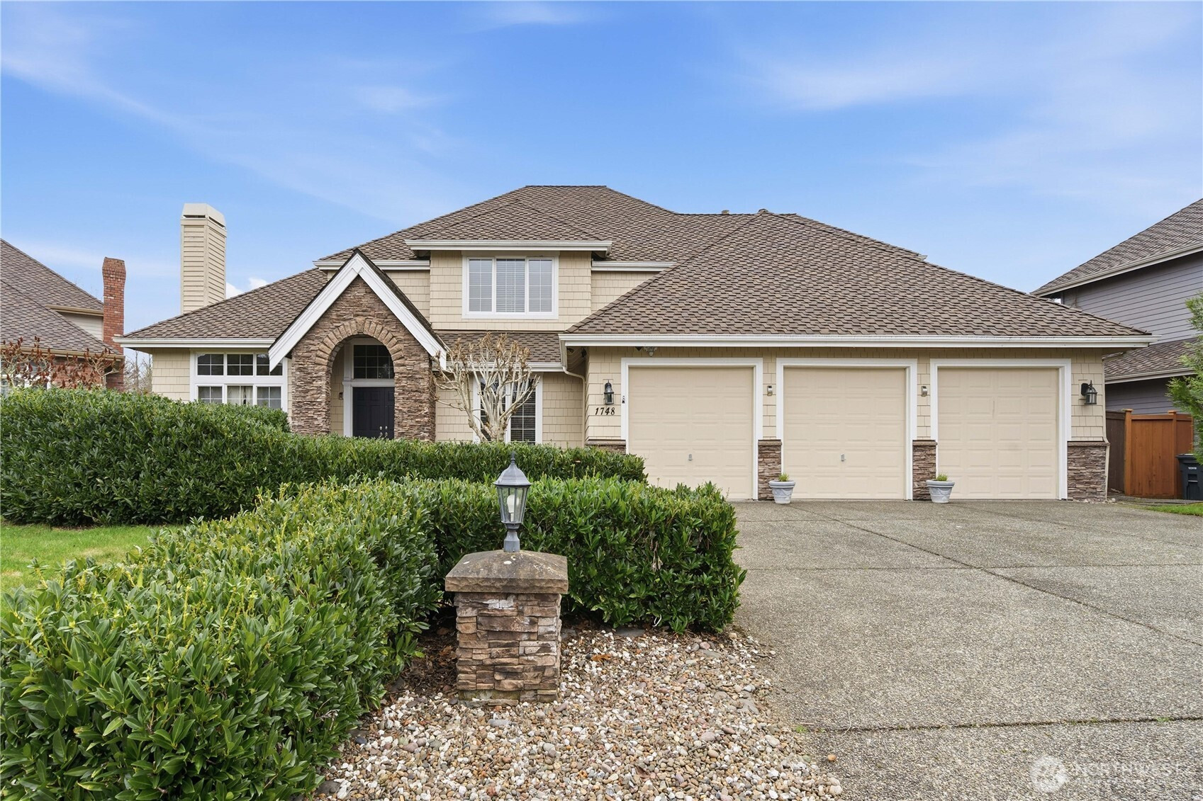 1748 268th Place SE, Sammamish, WA 98075